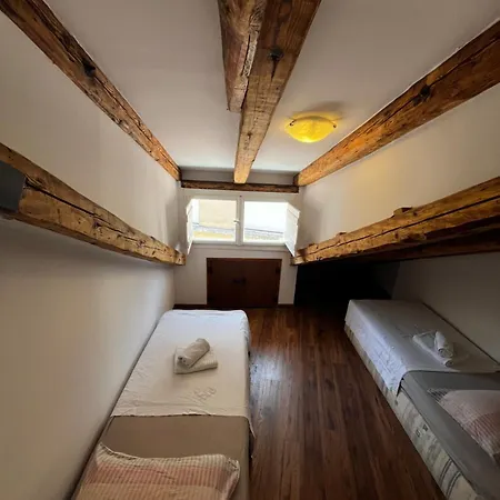 Apartment Center Split