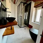 Center Apartment Split